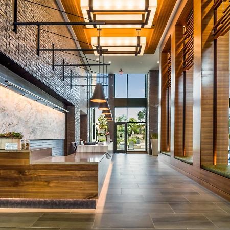 Bluebird Suites At Reston Town Center Екстериор снимка