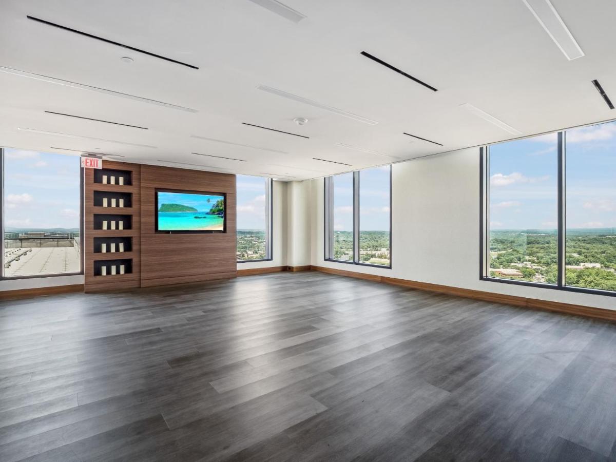 Bluebird Suites At Reston Town Center Екстериор снимка