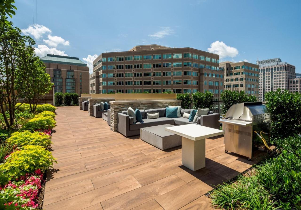 Bluebird Suites At Reston Town Center Екстериор снимка