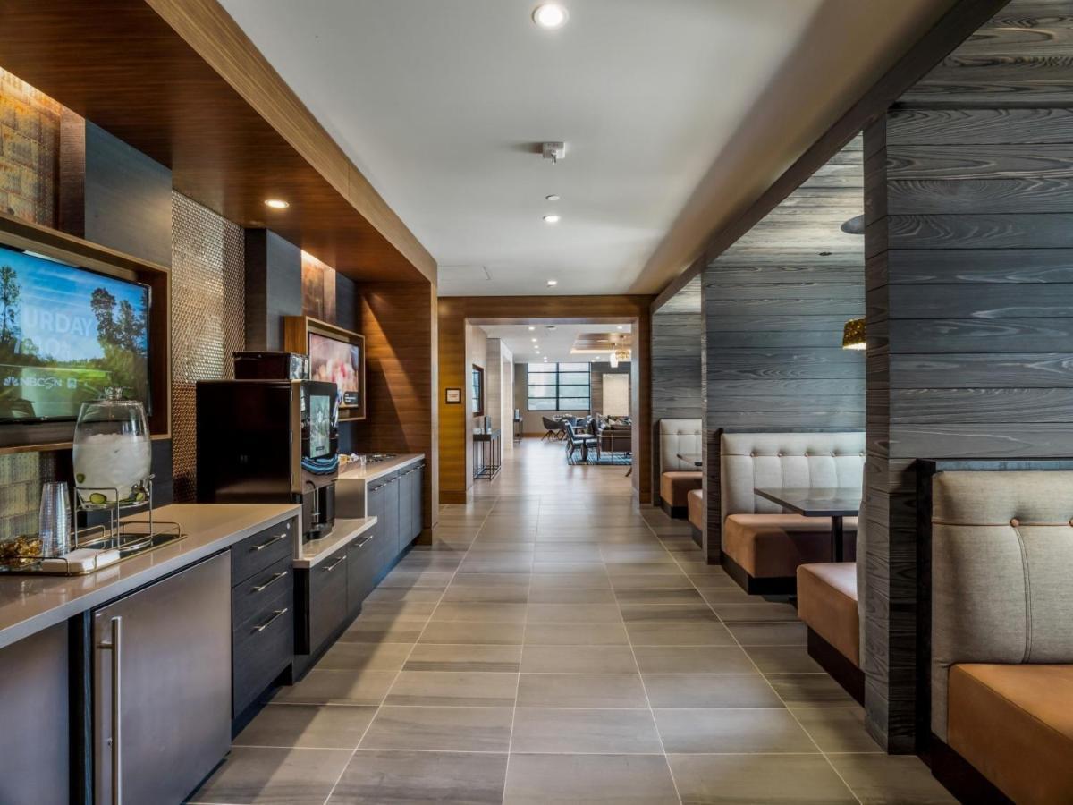 Bluebird Suites At Reston Town Center Екстериор снимка